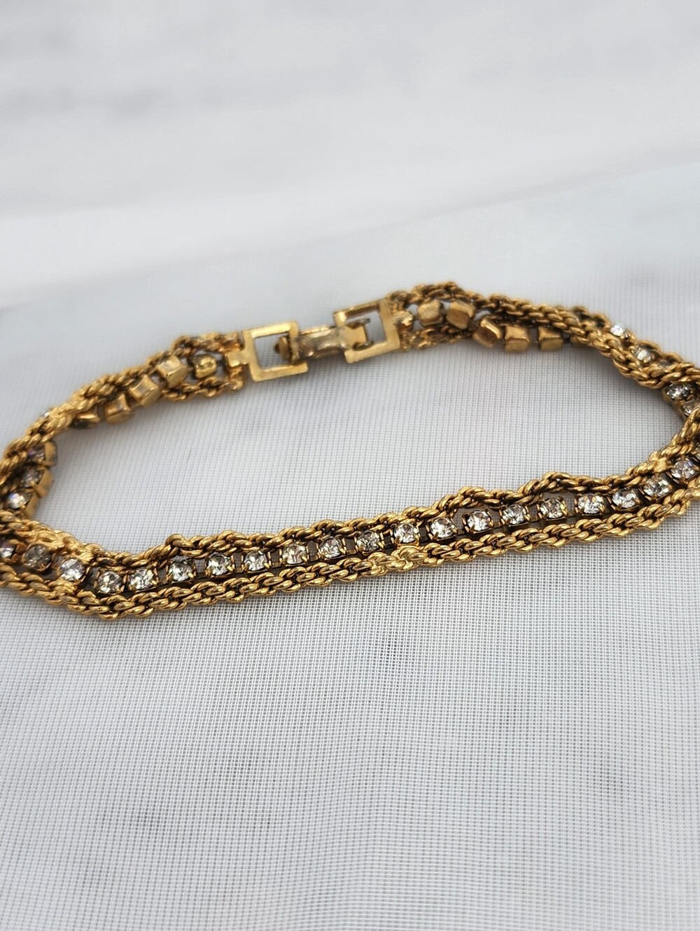 Vintage Gold Tone & Rhinestone  Twisted Weaved Rope Chain Bracelet    sz 6.5" - Picture 3 of 6